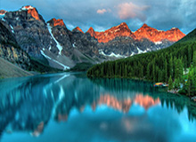 夸张！7轮13球！瓦科补时破门完成双响，泰山再度扳平2-2申花